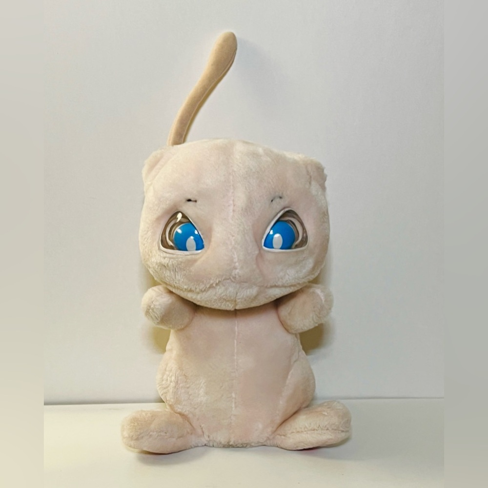 RARE ‘98 Pokemon Electronic Talking Mew Plush